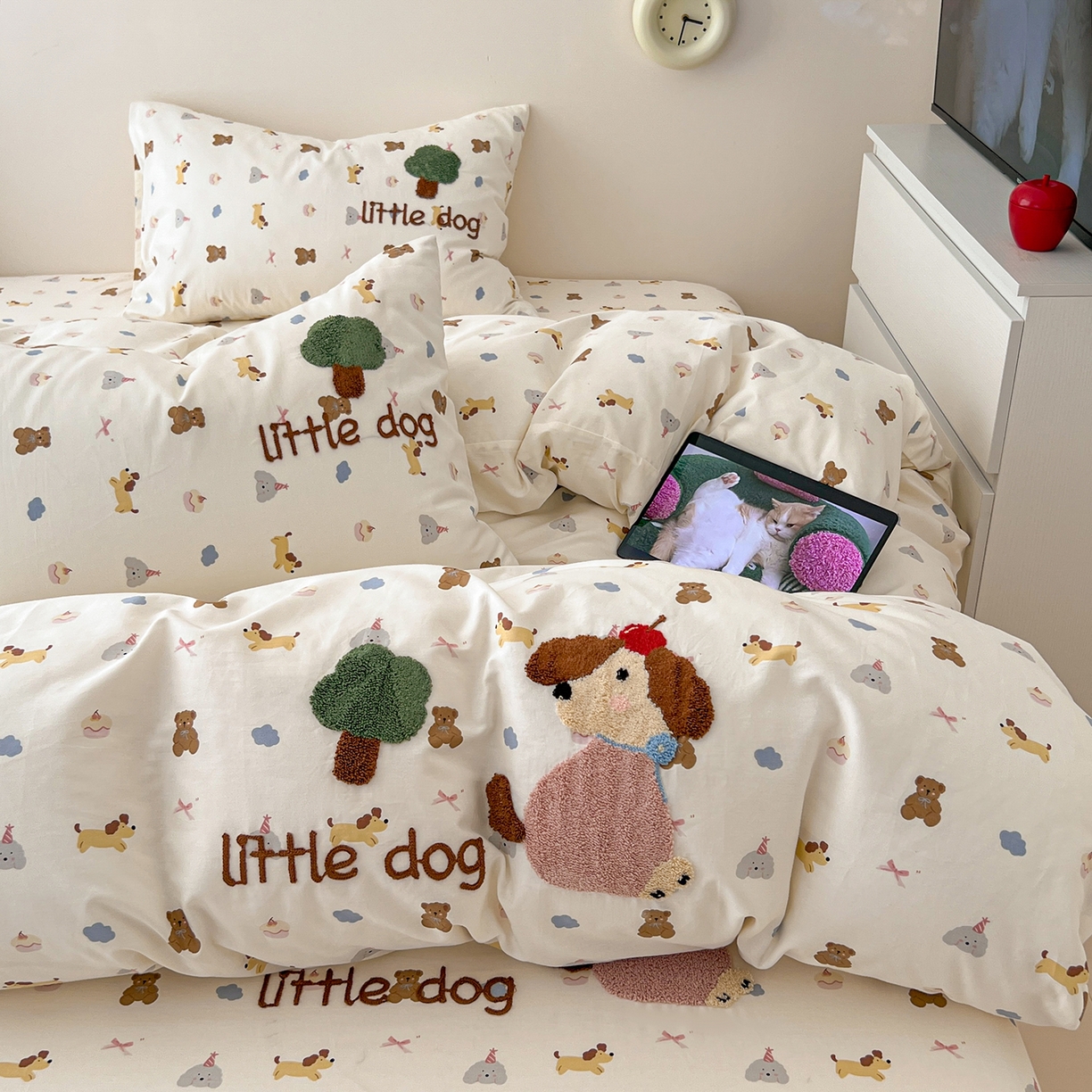 91家纺网 家纺一手货源 找家纺 舒居家纺 2026新款13070全棉纯棉毛巾绣单被套被套单件 奇趣缤纷