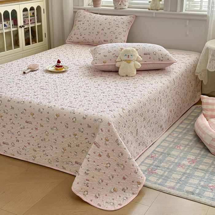 91家纺网 家纺一手货源 找家纺 绵庭家纺 2026新款全棉印花夹棉床盖三件套 凯蒂软糖-粉