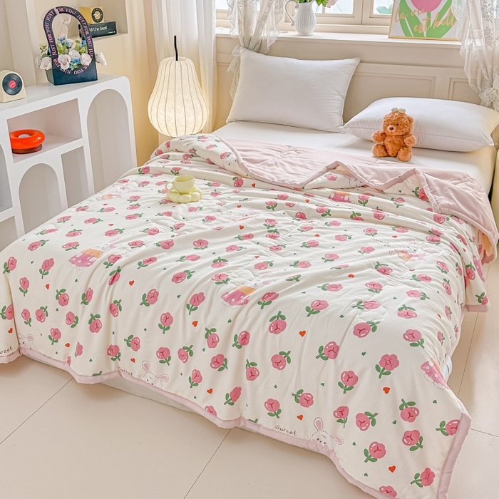 91家纺网 家纺一手货源 找家纺 爱宝被业 2026新款A类水洗棉新疆棉花夏被夏凉被玫瑰花语