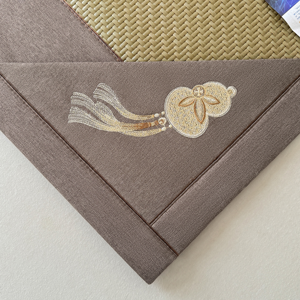 91家纺网 家纺一手货源 找家纺 乐家欣 2026新款夏季高端竹席pe藤席空调软席可水洗席子凉席-葫芦双全 葫芦双全-古铜