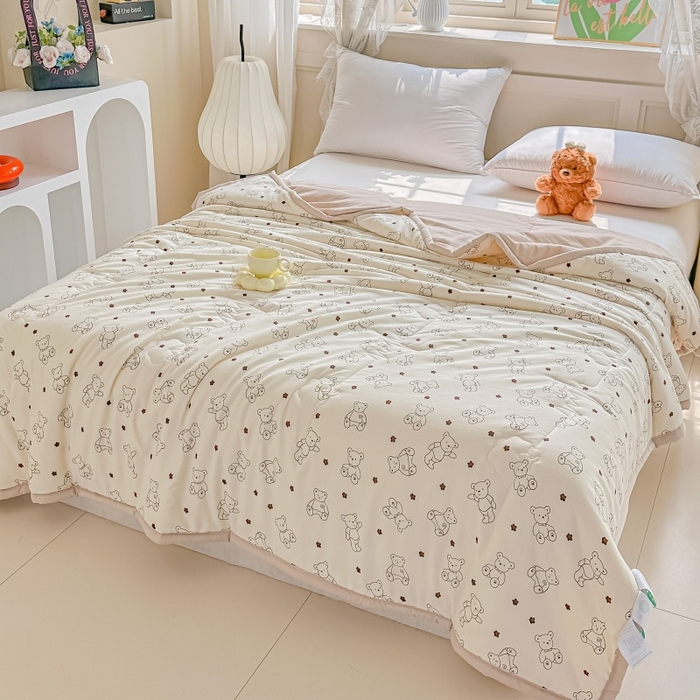 91家纺网 家纺一手货源 找家纺 爱宝被业 2026新款A类水洗棉新疆棉花夏被夏凉被小熊乐园