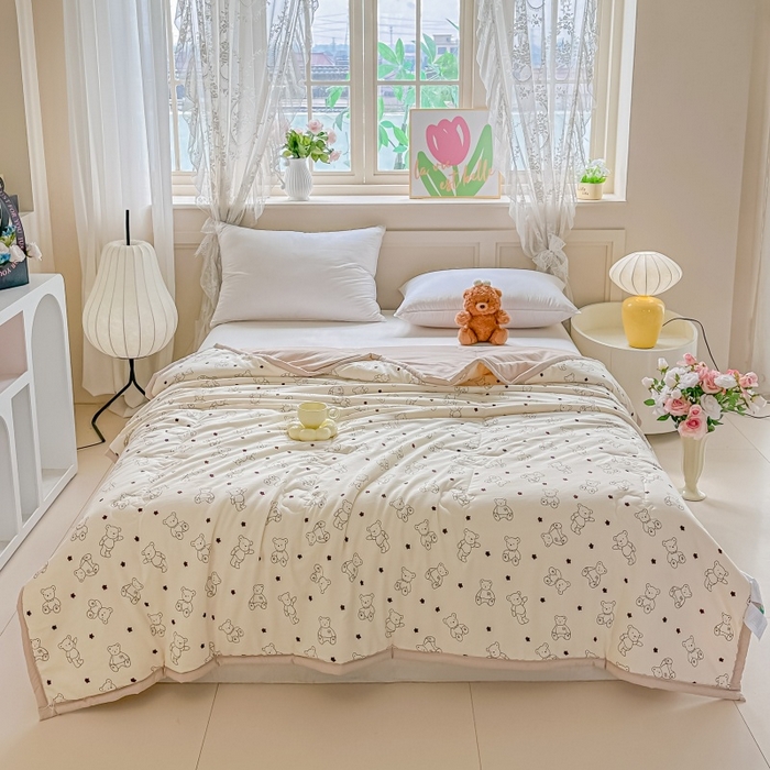 91家纺网 家纺一手货源 找家纺 爱宝被业 2026新款A类水洗棉新疆棉花夏被夏凉被小熊乐园