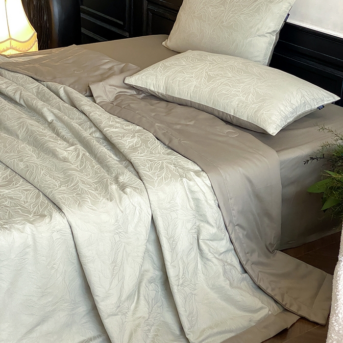 91家纺网 家纺一手货源 找家纺 （总）宜代光年 2026新款60S全棉厚织提花夏被夏凉被空调被