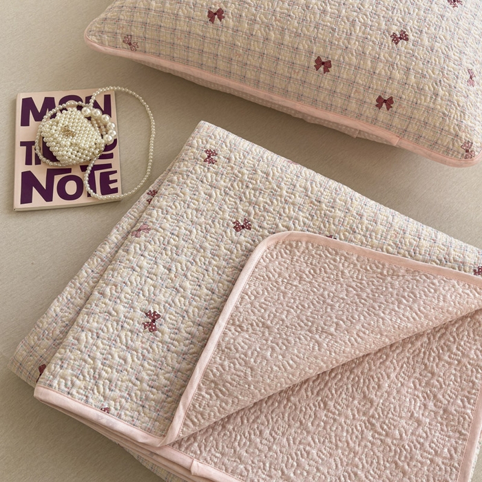 91家纺网 家纺一手货源 找家纺 绵庭家纺 2026新款全棉印花夹棉床盖三件套 梦境手账