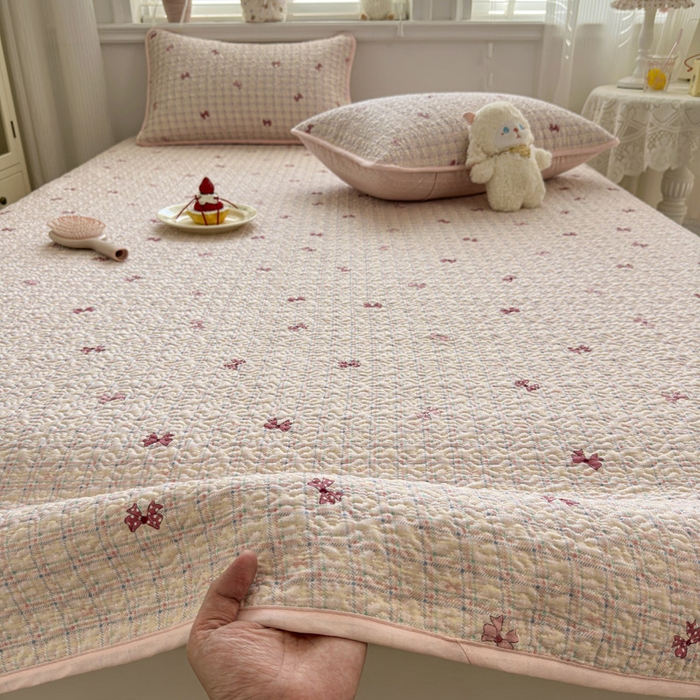 91家纺网 家纺一手货源 找家纺 绵庭家纺 2026新款全棉印花夹棉床盖三件套 梦境手账