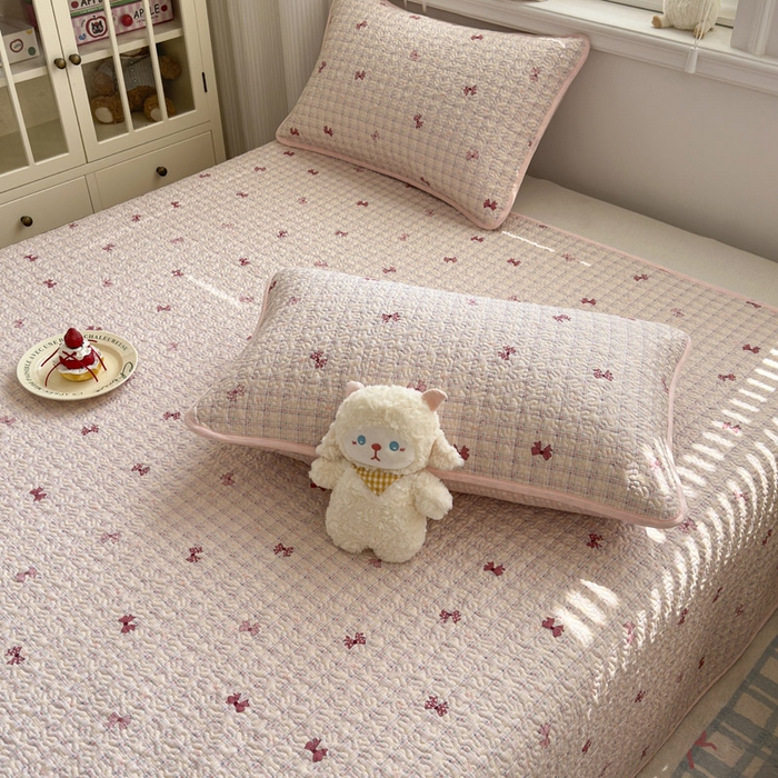 91家纺网 家纺一手货源 找家纺 绵庭家纺 2026新款全棉印花夹棉床盖三件套 梦境手账