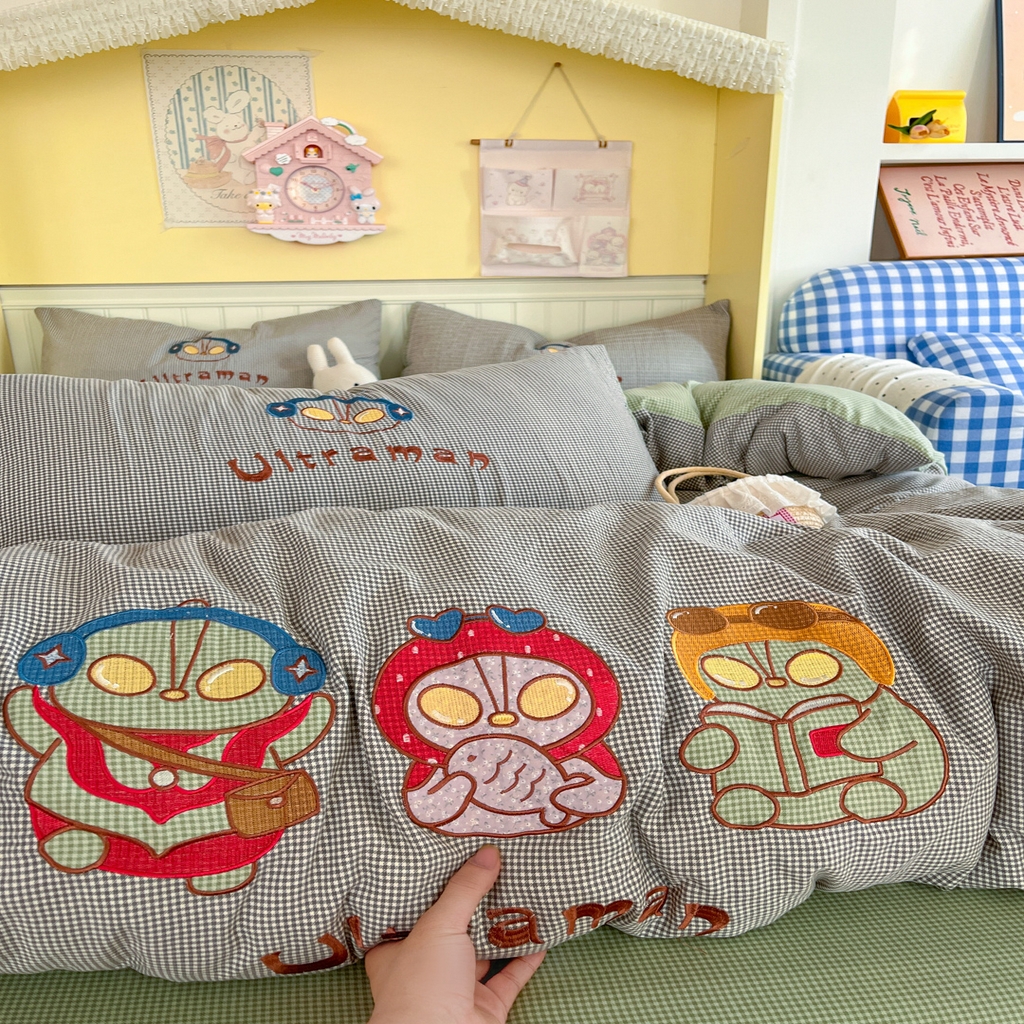 91家纺网 家纺一手货源 找家纺 梵克保罗 2026春夏直播热款卡通贴布绣加厚单人双人单被套三件套四件套 奥特兄妹