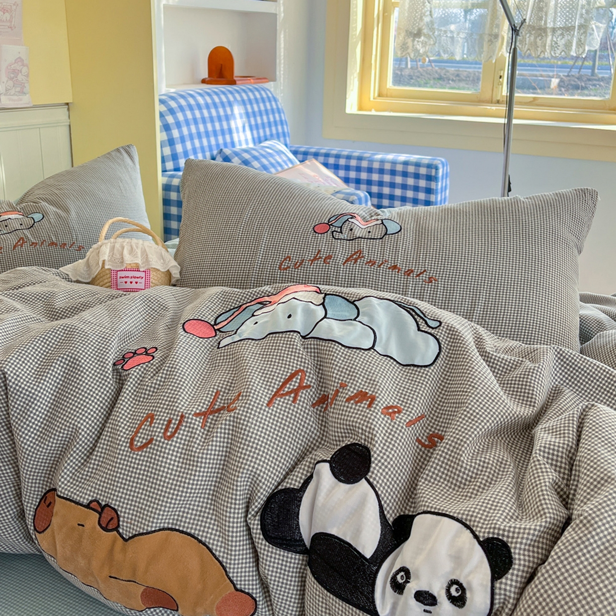 91家纺网 家纺一手货源 找家纺 梵克保罗 2026春夏直播热款卡通贴布绣加厚单人双人单被套三件套四件套 熊猫卡皮