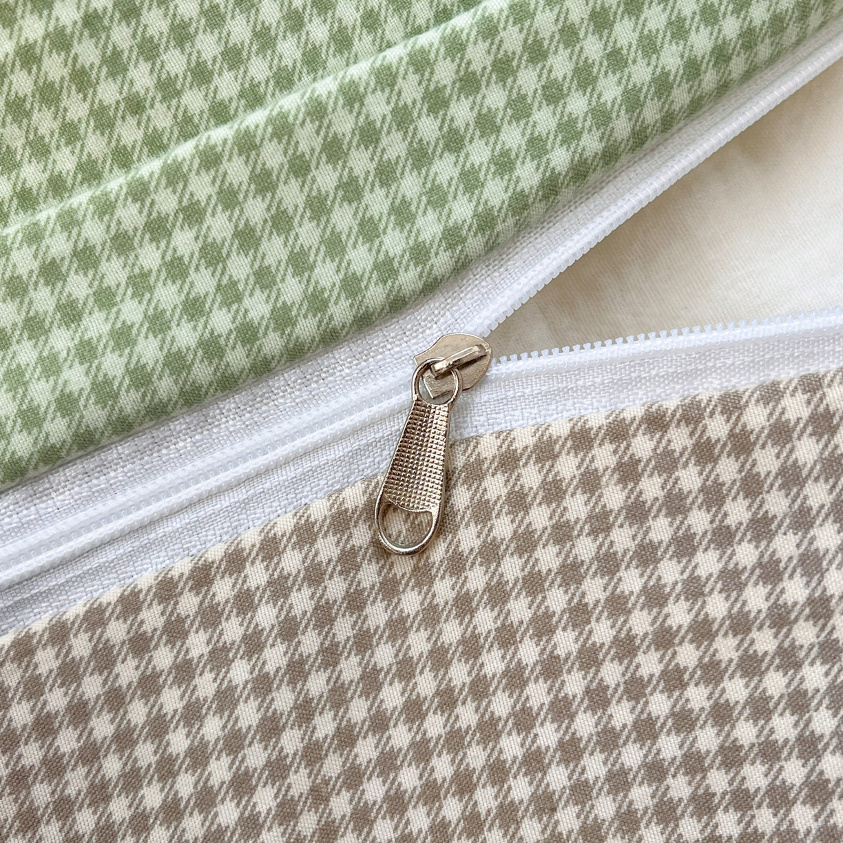 91家纺网 家纺一手货源 找家纺 梵克保罗 2026春夏直播热款卡通贴布绣加厚单人双人单被套三件套四件套 旺财狗狗