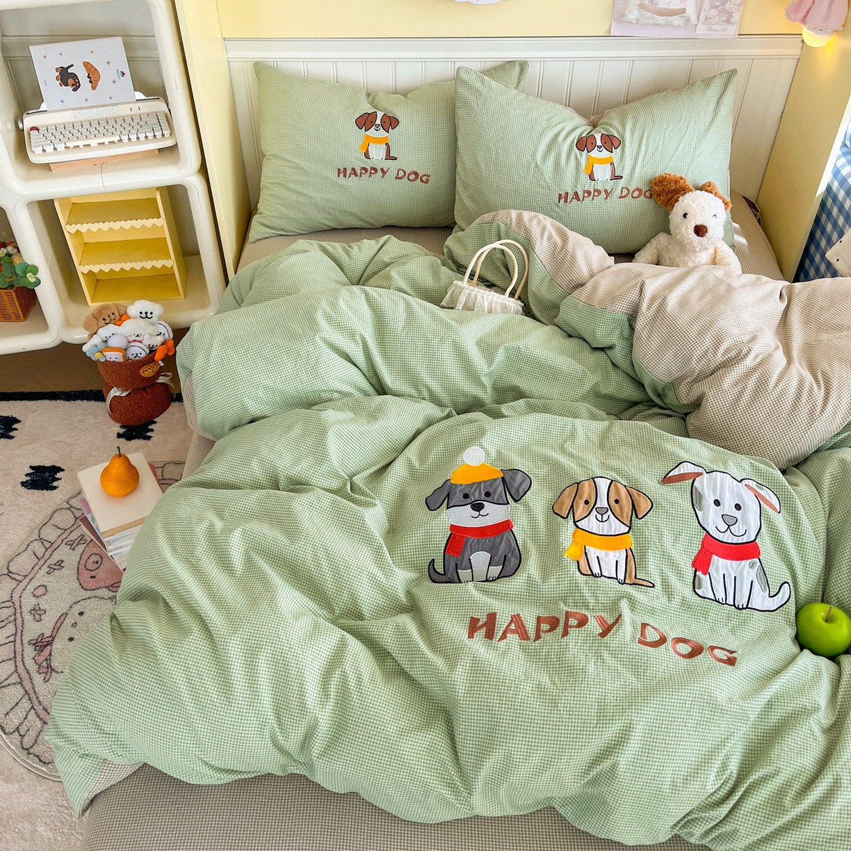 91家纺网 家纺一手货源 找家纺 梵克保罗 2026春夏直播热款卡通贴布绣加厚单人双人单被套三件套四件套 旺财狗狗