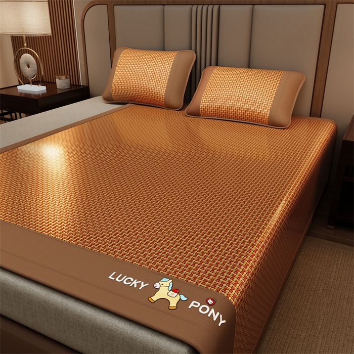 91家纺网 家纺一手货源 找家纺 缦吉 2026新款植物草本凉感刺绣藤席凉席-马上平安 马上平安-步步高