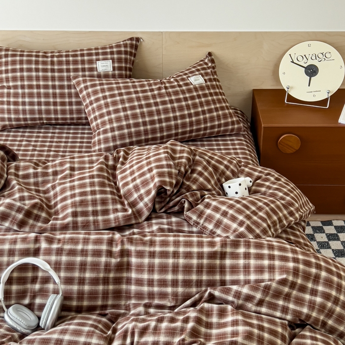 91家纺网 家纺一手货源 找家纺 花香四季家纺 2026新款简约全棉高织高密色织纯棉水洗棉四件套 焦糖