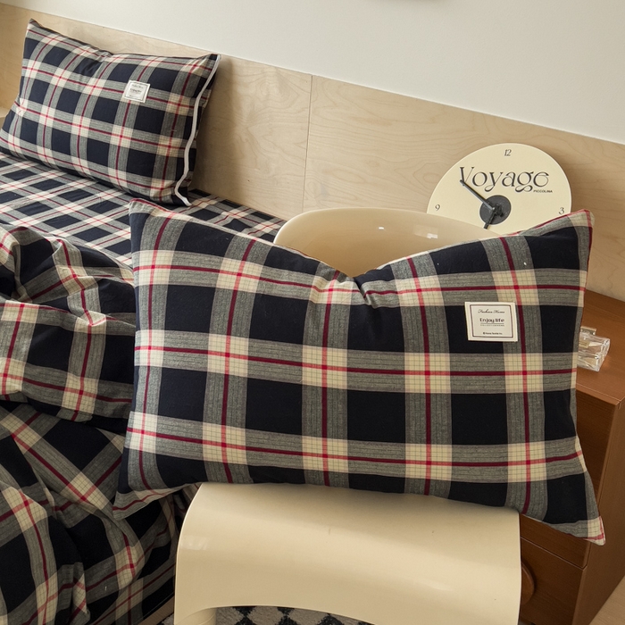 91家纺网 家纺一手货源 找家纺 花香四季家纺 2026新款简约全棉高织高密色织纯棉水洗棉四件套 黑桃A