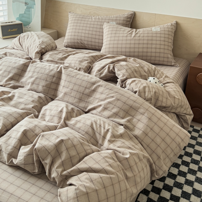 91家纺网 家纺一手货源 找家纺 花香四季家纺 2026新款简约全棉高织高密色织纯棉水洗棉四件套 奶茶