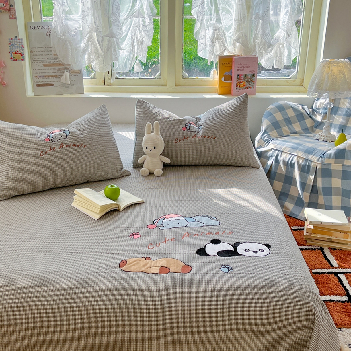 91家纺网 家纺一手货源 找家纺 梵克保罗 2026春夏直播热款贴布绣加厚古法水洗棉夹棉床盖单被套 熊猫卡皮