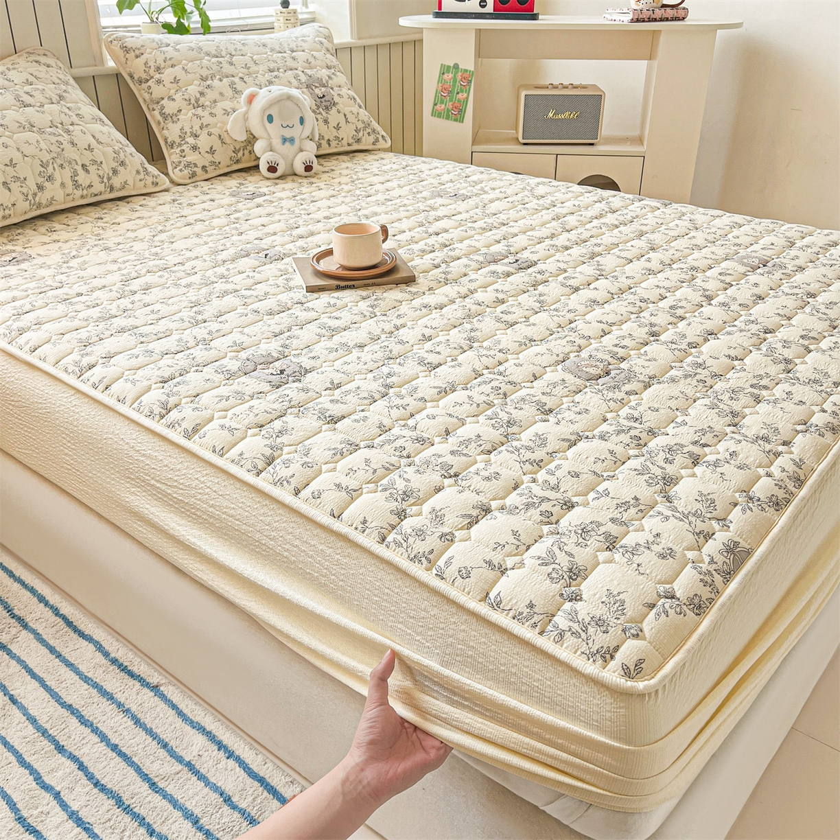 91家纺网 家纺一手货源 找家纺 优眠坊 2026新款亲肤泡芙纱夹棉单床笠床笠单件单品床笠三件套 花之秘境-夹棉款