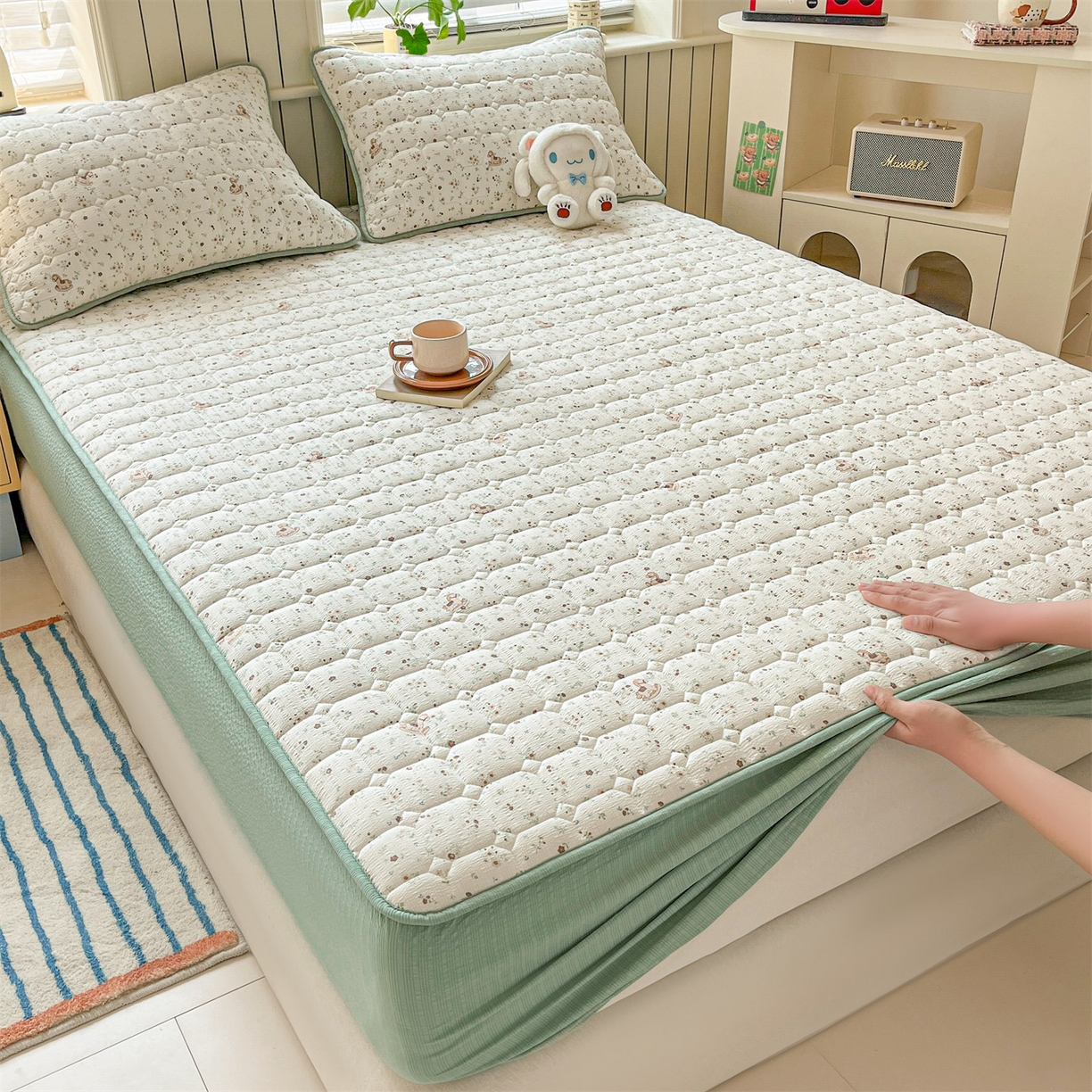 91家纺网 家纺一手货源 找家纺 优眠坊 2026新款亲肤泡芙纱夹棉单床笠床笠单件单品床笠三件套 萌趣小马-夹棉款