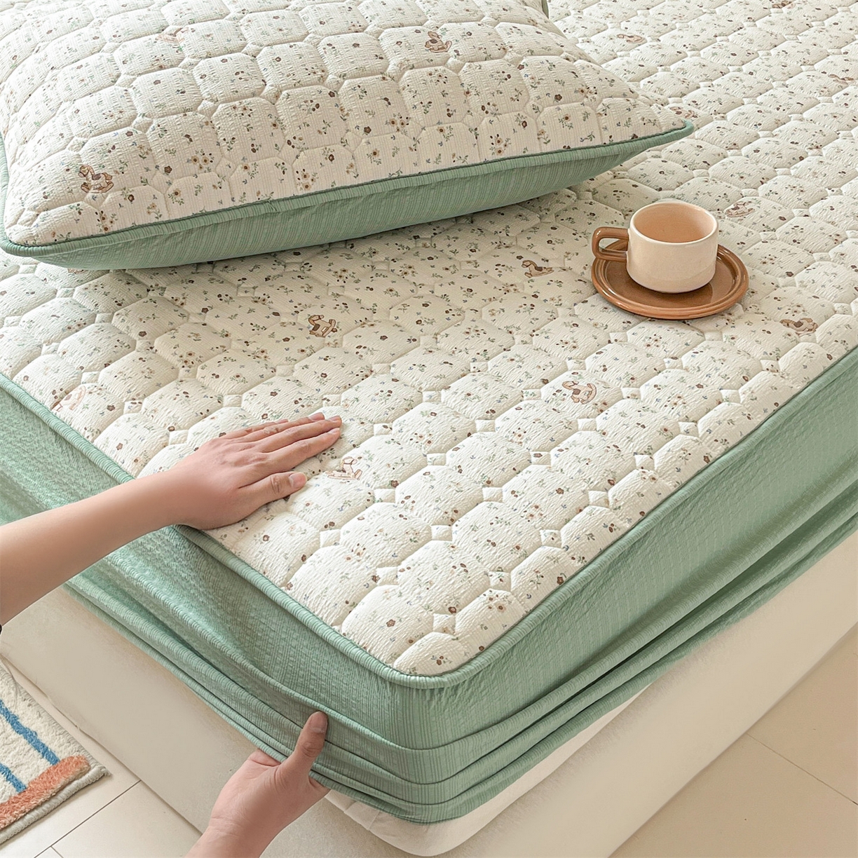 91家纺网 家纺一手货源 找家纺 优眠坊 2026新款亲肤泡芙纱夹棉单床笠床笠单件单品床笠三件套 萌趣小马-夹棉款