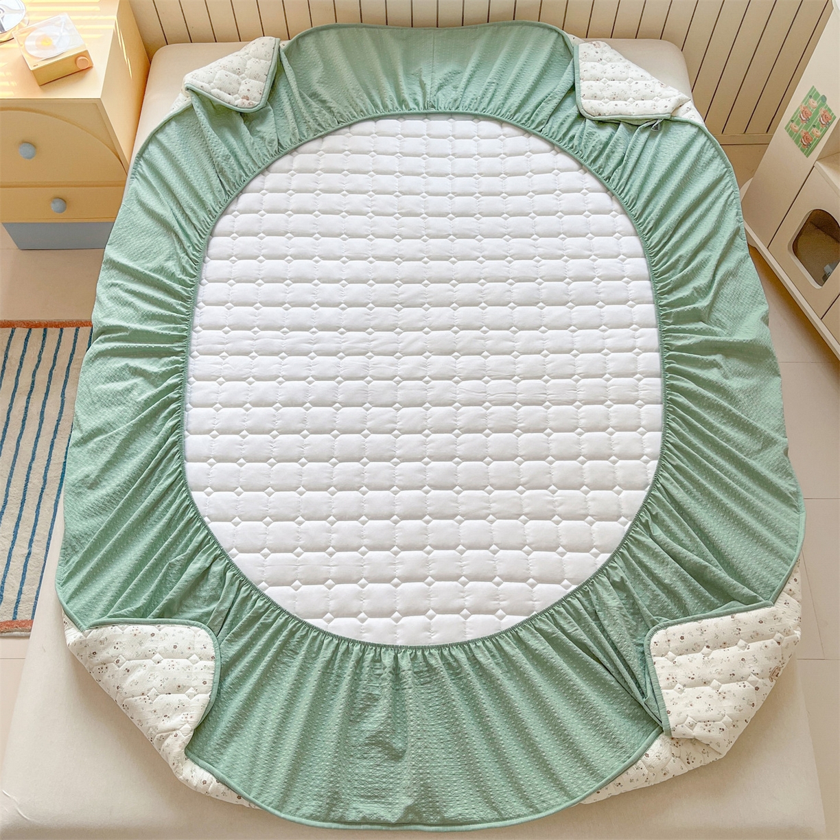 91家纺网 家纺一手货源 找家纺 优眠坊 2026新款亲肤泡芙纱夹棉单床笠床笠单件单品床笠三件套 萌趣小马-夹棉款