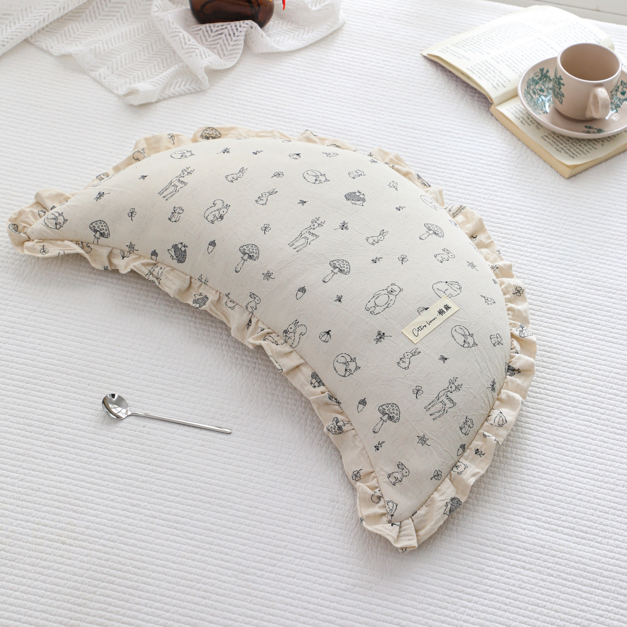 芯洲 2026春夏新款月亮造型可爱抱枕荞麦枕枕头枕芯 月芽-森林