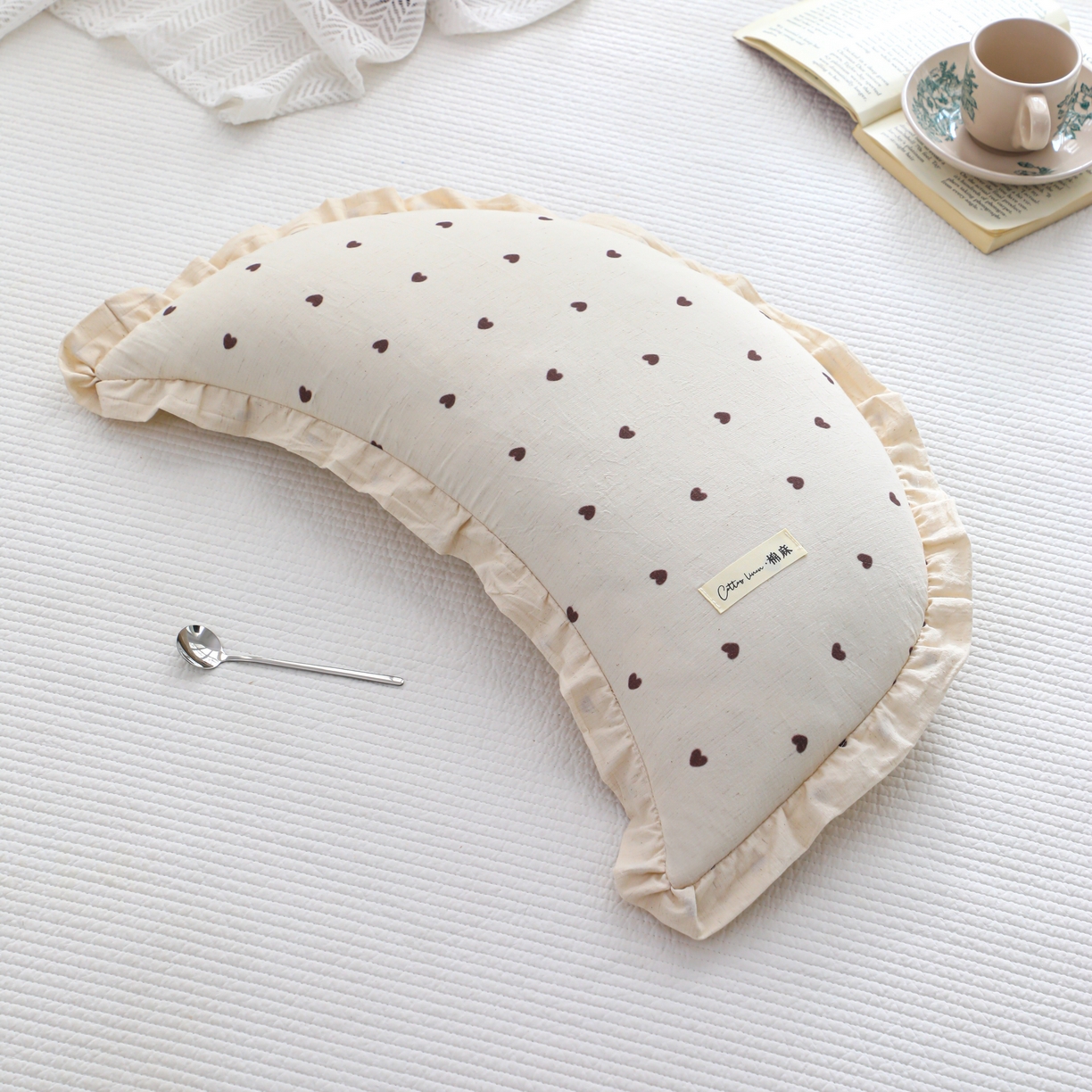 91家纺网 家纺一手货源 找家纺 （总）芯洲 2026春夏新款月亮造型可爱抱枕荞麦枕枕头枕芯