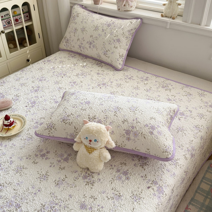 91家纺网 家纺一手货源 找家纺 绵庭家纺 2026新款全棉印花夹棉床盖三件套 苏林-紫