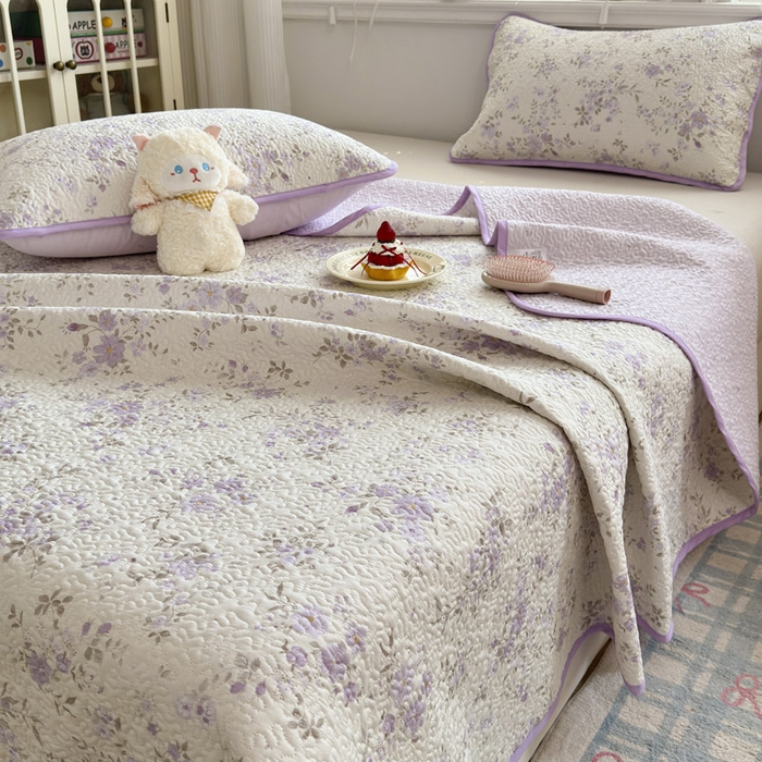 91家纺网 家纺一手货源 找家纺 绵庭家纺 2026新款全棉印花夹棉床盖三件套 苏林-紫
