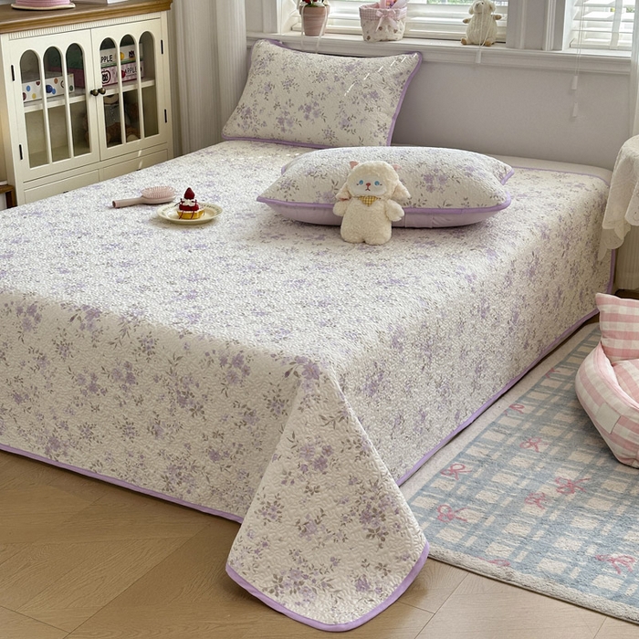 91家纺网 家纺一手货源 找家纺 绵庭家纺 2026新款全棉印花夹棉床盖三件套 苏林-紫