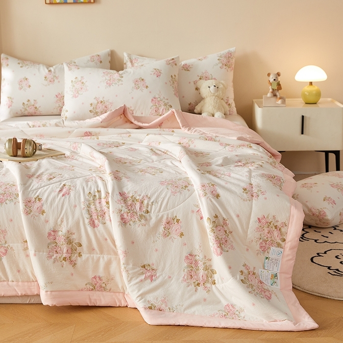 91家纺网 家纺一手货源 找家纺 （总）海洋家纺 2026新款100%新疆棉花印花夏被亲肤仿棉夏凉被纯手包边空调被薄被子