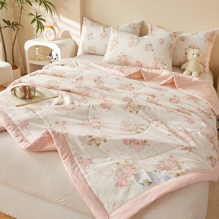 91家纺网 家纺一手货源 找家纺 （总）海洋家纺 2026新款100%新疆棉花印花夏被亲肤仿棉夏凉被纯手包边空调被薄被子