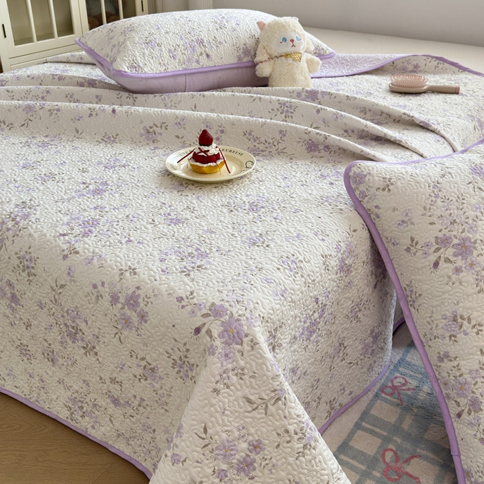 91家纺网 家纺一手货源 找家纺 绵庭家纺 2026新款全棉印花夹棉床盖三件套 苏林-紫