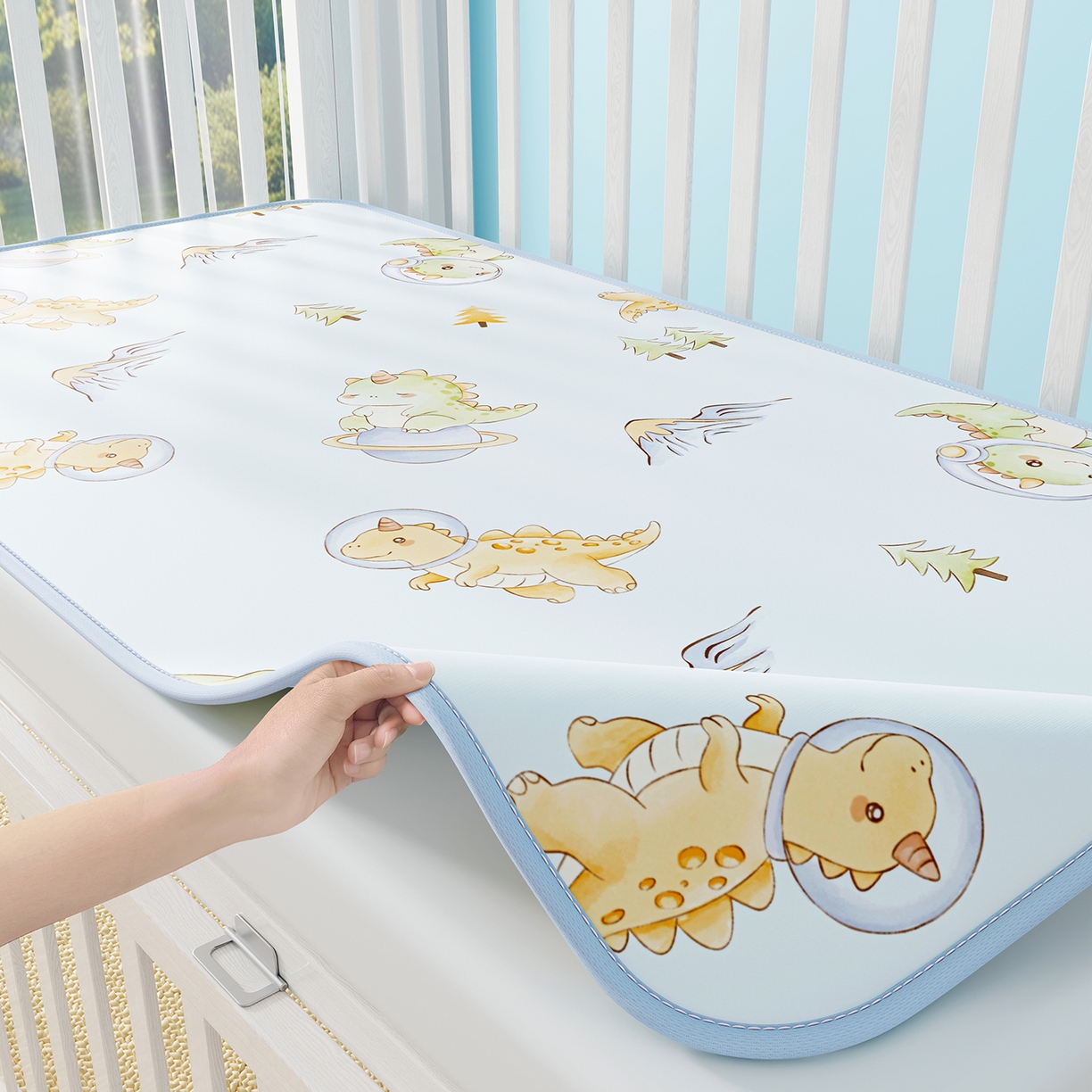 91家纺网 家纺一手货源 找家纺 奇丝雅 2026新款A类数码印花大版1100D水光冰丝凉席凉席婴儿儿童新生【三明治网底】 呆萌恐龙【三明治网底】