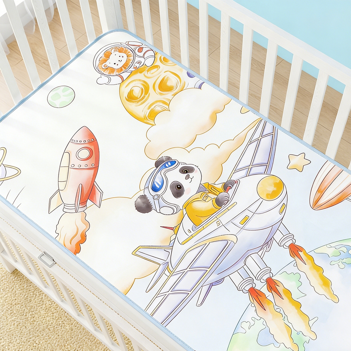 91家纺网 家纺一手货源 找家纺 奇丝雅 2026新款A类数码印花大版1100D水光冰丝凉席凉席婴儿儿童新生【三明治网底】 星际漫游【三明治网底】