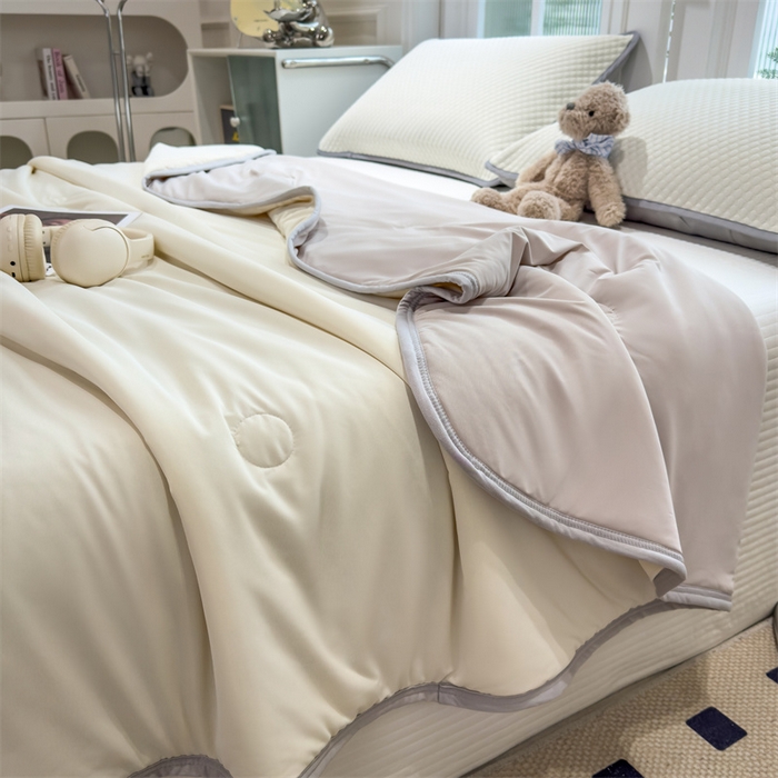 91家纺网 家纺一手货源 找家纺 乐家欣 2026新款凉感冰丝床席床笠四件套 凉感夏被-奶昔白