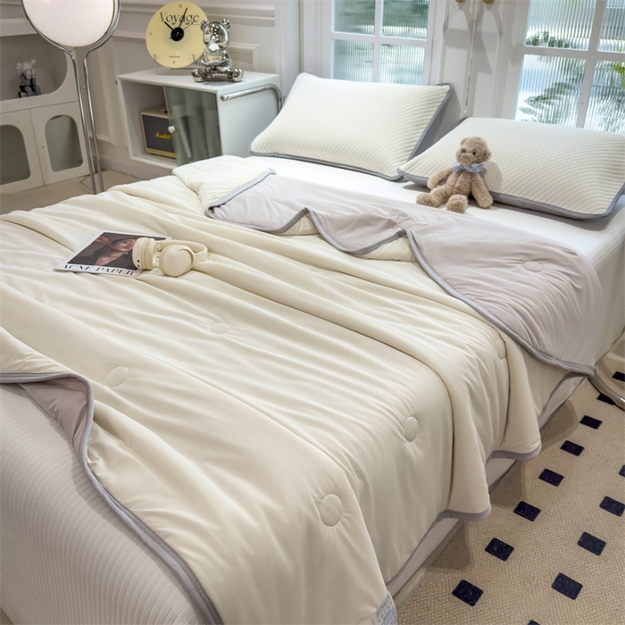 91家纺网 家纺一手货源 找家纺 乐家欣 2026新款凉感冰丝床席床笠四件套 凉感夏被-奶昔白