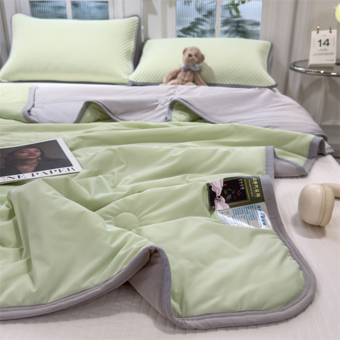 91家纺网 家纺一手货源 找家纺 乐家欣 2026新款凉感冰丝床席床笠四件套 凉感夏被-嫩绿