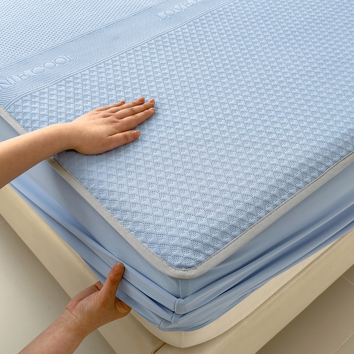 91家纺网 家纺一手货源 找家纺 乐家欣 2026新款凉感冰丝床席床笠四件套 冰丝床笠款-宾利蓝