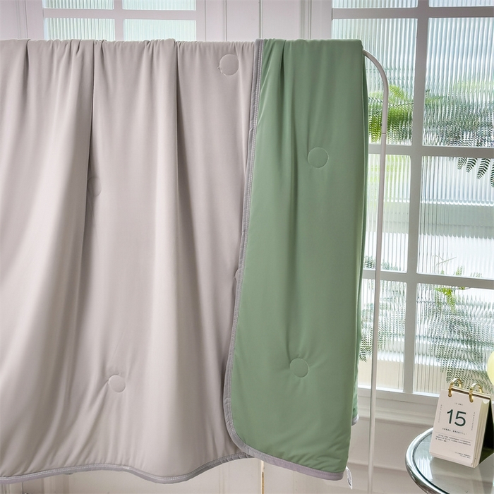 91家纺网 家纺一手货源 找家纺 乐家欣 2026新款凉感冰丝床席床笠四件套 凉感夏被-松绿