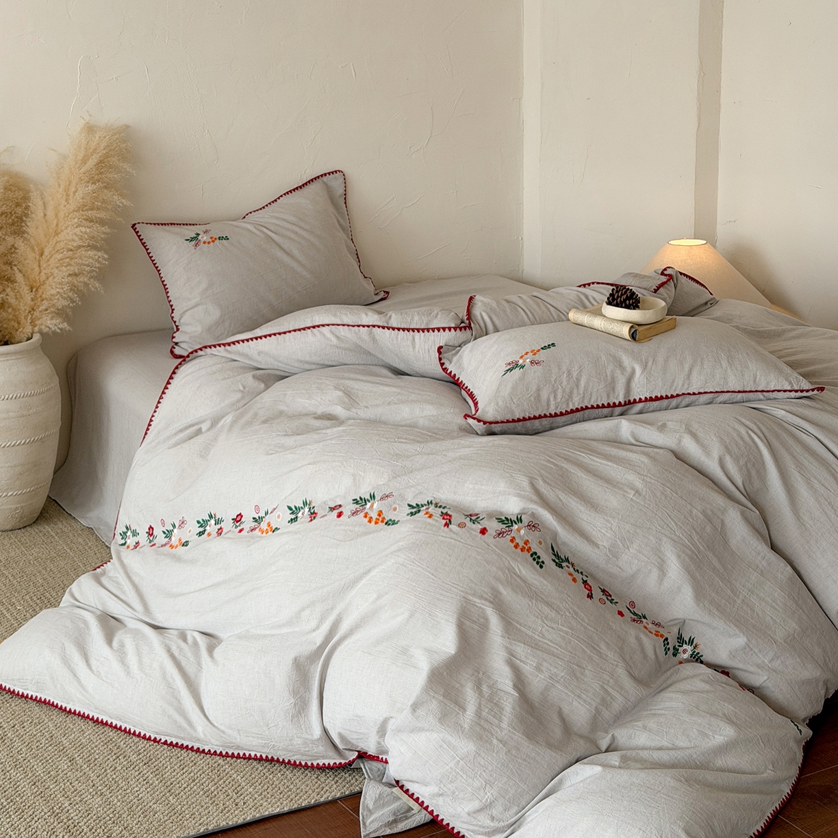 91家纺网 家纺一手货源 找家纺 （总）淑女公社家纺 2026春夏新款贝壳边刺绣绣花棉麻四件套-柔朴乡野