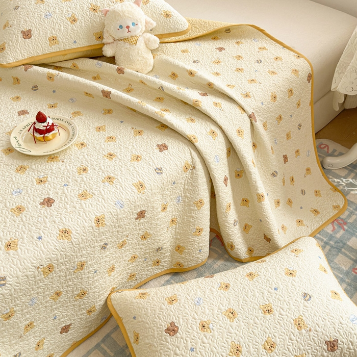 91家纺网 家纺一手货源 找家纺 绵庭家纺 2026新款全棉印花夹棉床盖三件套 跳跳蜜罐-米