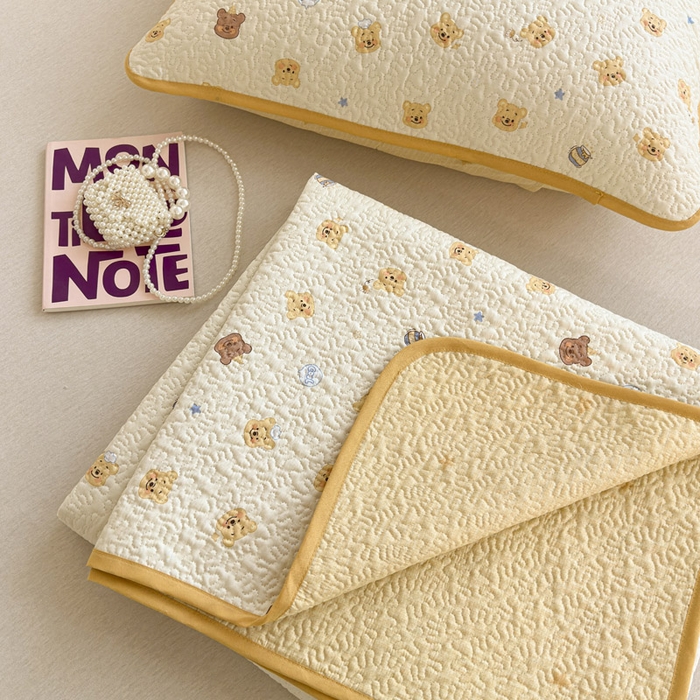 91家纺网 家纺一手货源 找家纺 绵庭家纺 2026新款全棉印花夹棉床盖三件套 跳跳蜜罐-米