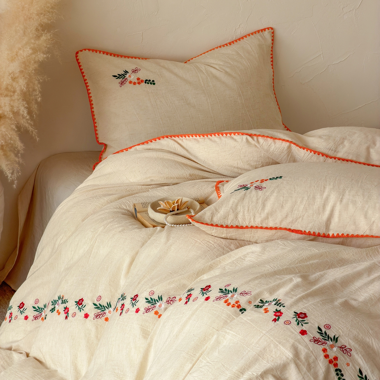 91家纺网 家纺一手货源 找家纺 淑女公社家纺 2026春夏新款贝壳边刺绣绣花棉麻四件套-柔朴乡野 柔朴乡野 本白