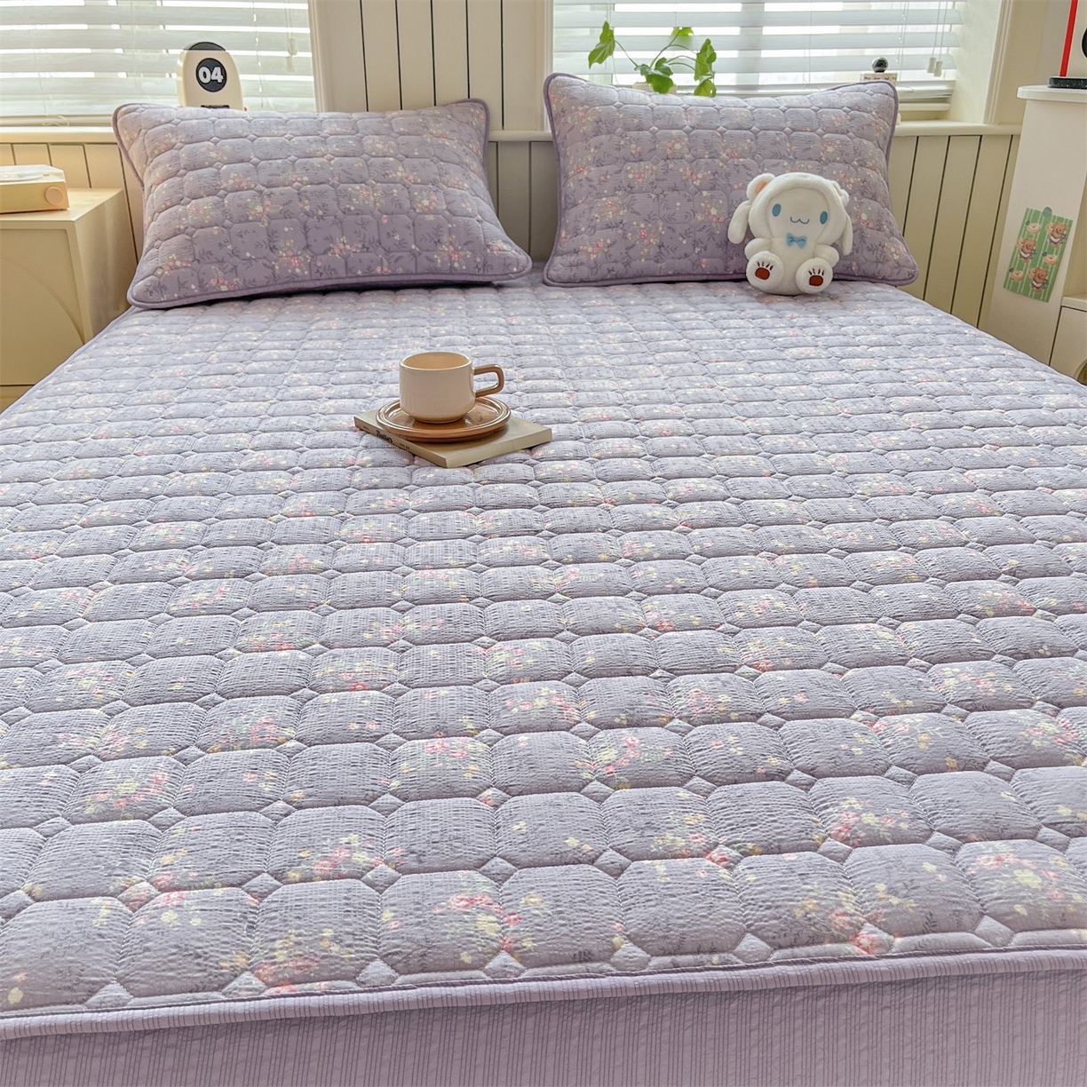 91家纺网 家纺一手货源 找家纺 优眠坊 2026新款亲肤泡芙纱夹棉单床笠床笠单件单品床笠三件套 柔紫碎花-夹棉款