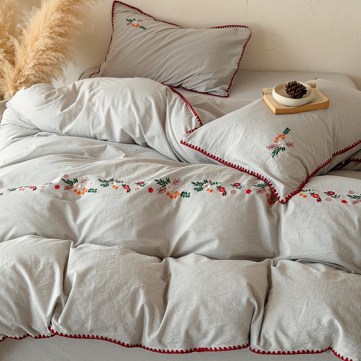 91家纺网 家纺一手货源 找家纺 淑女公社家纺 2026春夏新款贝壳边刺绣绣花棉麻四件套-柔朴乡野 柔朴乡野  麻灰