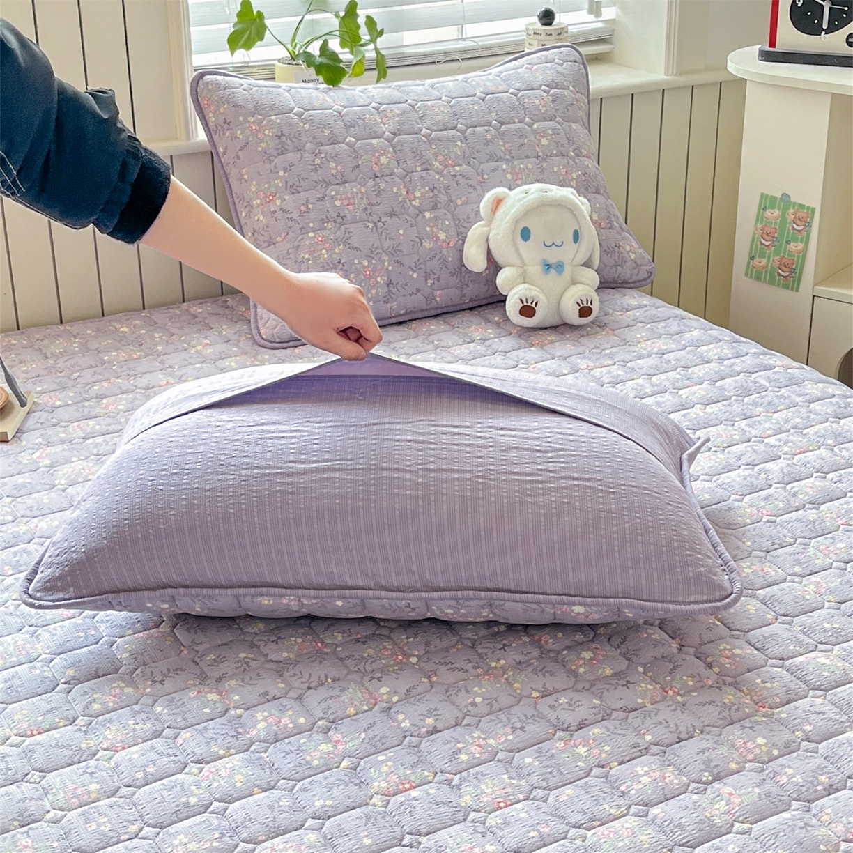 91家纺网 家纺一手货源 找家纺 优眠坊 2026新款亲肤泡芙纱夹棉单床笠床笠单件单品床笠三件套 柔紫碎花-夹棉款