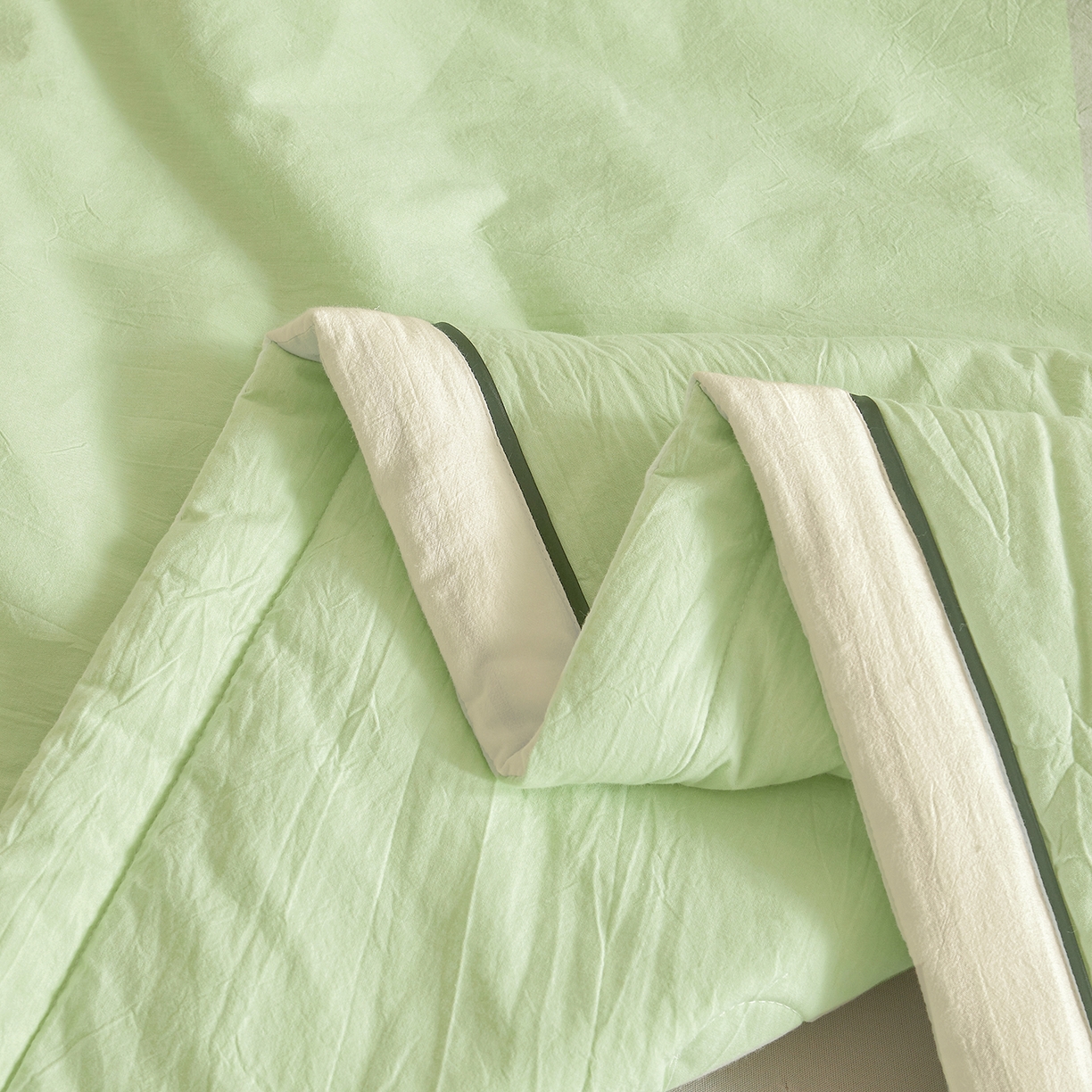 91家纺网 家纺一手货源 找家纺 创优家纺 2026新款新疆棉花夏被无印风纯色100%新疆棉夏凉被空调被棉花夏被棉花被子百分百新疆棉可水洗/可机洗棉花被（专版烫画 盗版必究） 棉朵-奶白绿