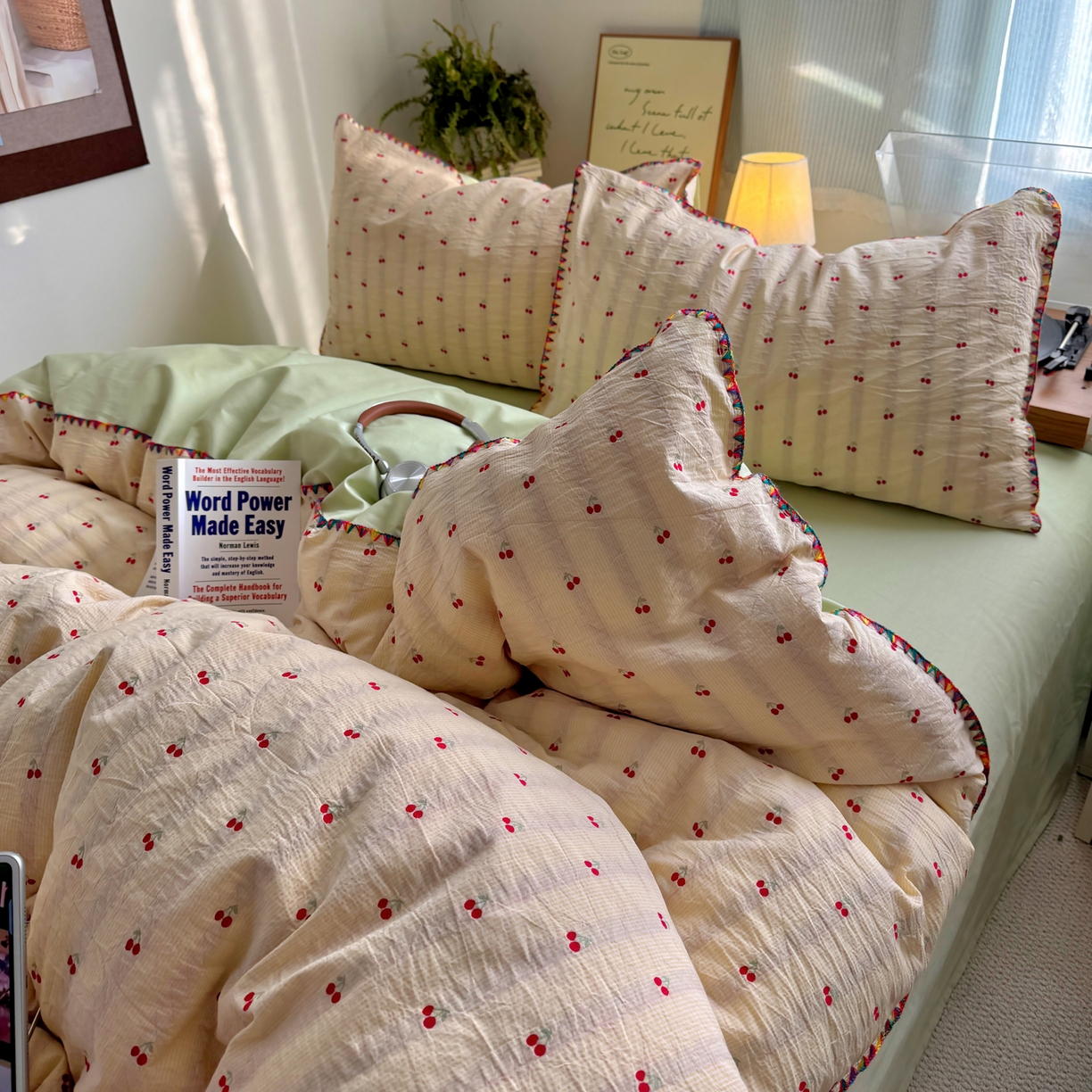 91家纺网 家纺一手货源 找家纺 田野 2026新款全棉水洗提花贝壳边四件套 桔条樱语