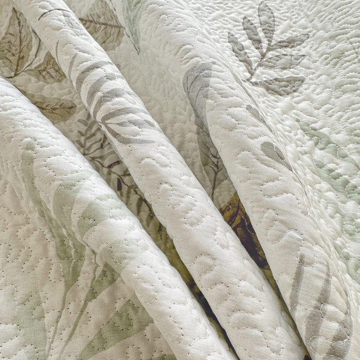 91家纺网 家纺一手货源 找家纺 绵庭家纺 2026新款全棉印花夹棉床盖三件套 叶语轻喃-绿