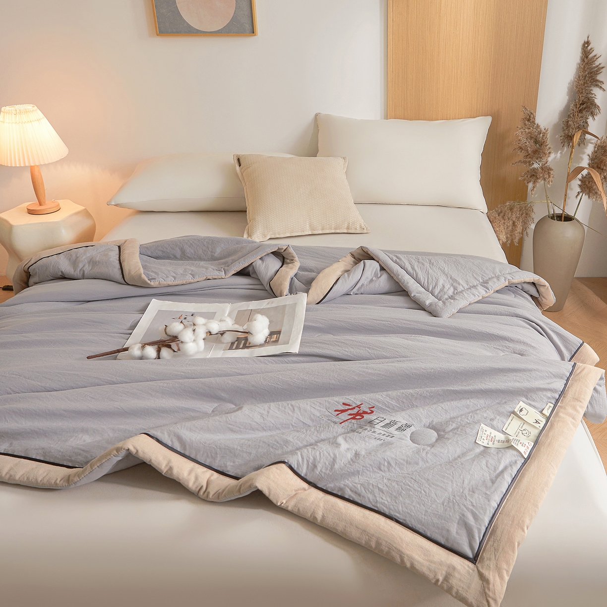 91家纺网 家纺一手货源 找家纺 创优家纺 2026新款新疆棉花夏被无印风纯色100%新疆棉夏凉被空调被棉花夏被棉花被子百分百新疆棉可水洗/可机洗棉花被（专版烫画 盗版必究） 棉朵-浅灰