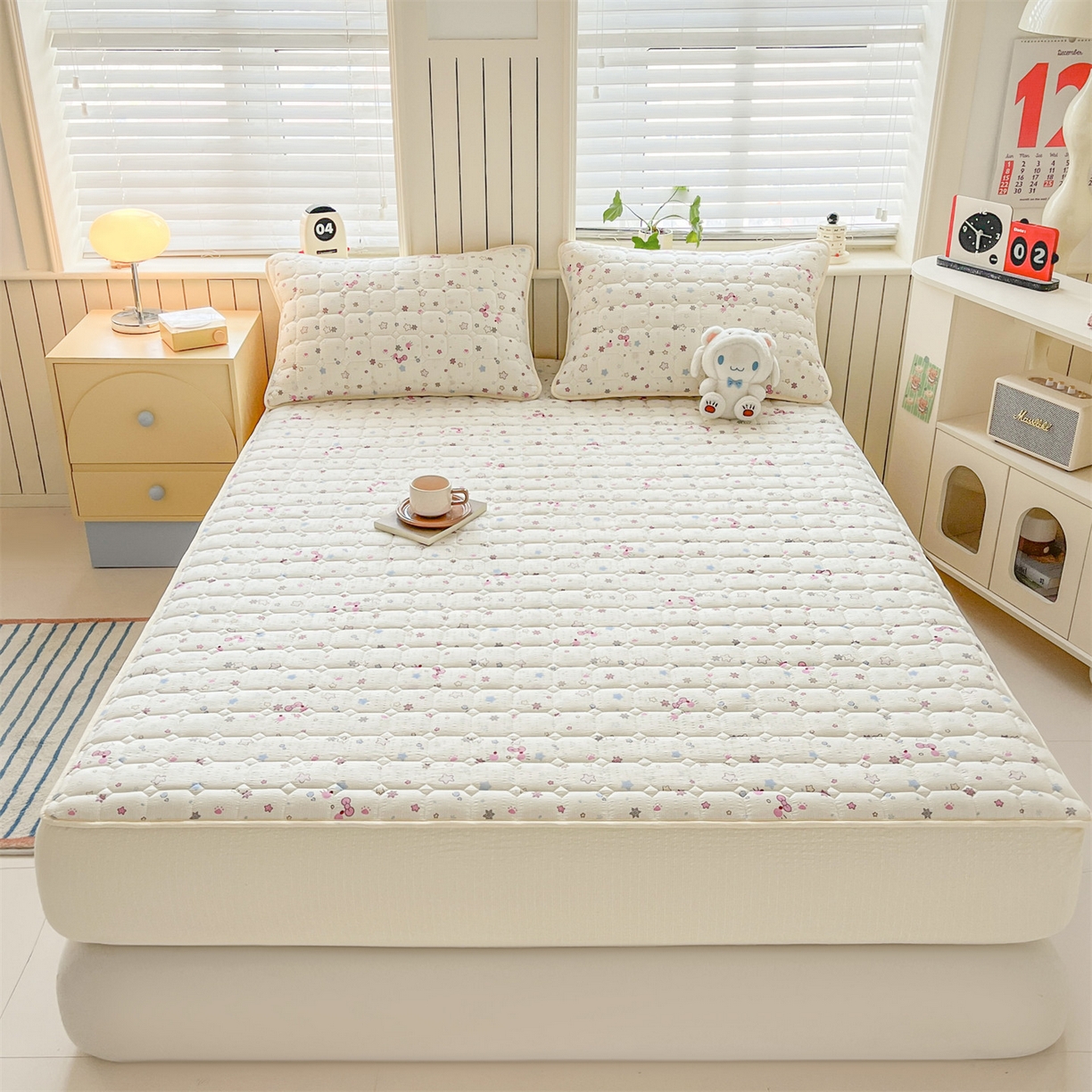 91家纺网 家纺一手货源 找家纺 优眠坊 2026新款亲肤泡芙纱夹棉单床笠床笠单件单品床笠三件套 甜心宝贝-夹棉款